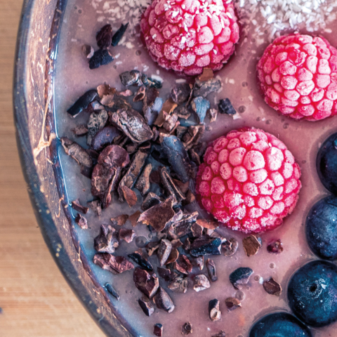 Porridge di avena con confettura Hero Light ai Lamponi, cioccolato fondente, semi di zucca